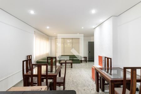 Apartamento à venda com 47m², 1 quarto e 1 vaga Apartamento à venda com 47m², 1 quarto e 1 vagaÁrea comum - Salão de festas