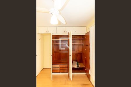 Apartamento à venda com 47m², 1 quarto e 1 vaga Apartamento à venda com 47m², 1 quarto e 1 vagaQuarto