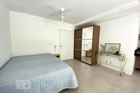 Sala e quarto de kitnet/studio para alugar com 1 quarto, 31m² em Rio Branco, Novo Hamburgo