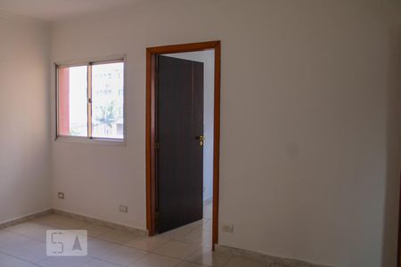 Sala de apartamento para alugar com 3 quartos, 55m² em Jardim Monte Alegre, Taboão da Serra
