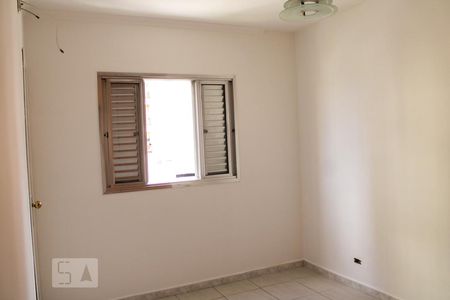 Quarto 3 de apartamento para alugar com 3 quartos, 55m² em Jardim Monte Alegre, Taboão da Serra