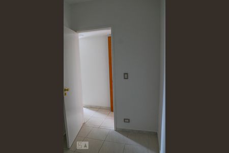 Quarto 2 de apartamento para alugar com 3 quartos, 55m² em Jardim Monte Alegre, Taboão da Serra