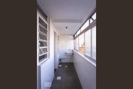 Apartamento à venda com 128m², 2 quartos e 1 vagaÁrea de Serviço