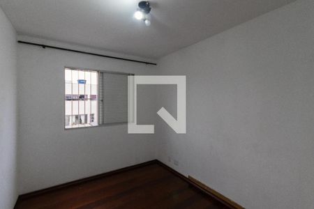 Quarto 2 de apartamento para alugar com 2 quartos, 60m² em Vila Constança, São Paulo