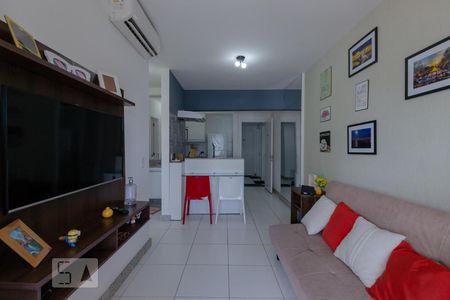 Sala de kitnet/studio para alugar com 1 quarto, 47m² em Alphaville I, Salvador