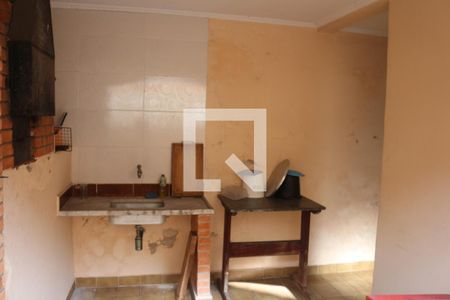 Casa à venda com 447m², 5 quartos e 6 vagasChurrasqueira