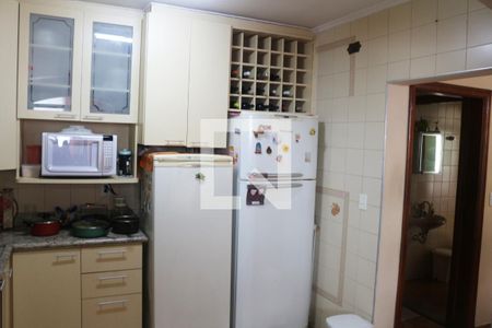 Casa à venda com 447m², 5 quartos e 6 vagasCozinha