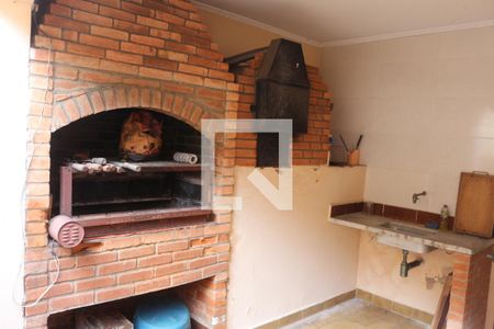 Casa à venda com 447m², 5 quartos e 6 vagasChurrasqueira