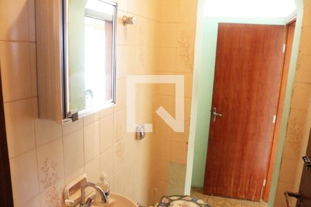 Casa à venda com 447m², 5 quartos e 6 vagasBanheiro 2