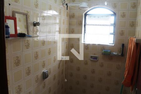 Casa à venda com 447m², 5 quartos e 6 vagasBanheiro 4