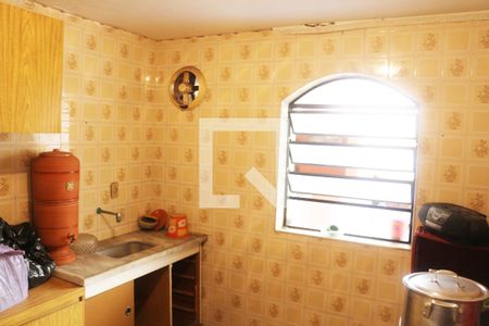 Casa à venda com 447m², 5 quartos e 6 vagasCozinha 2