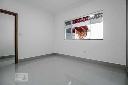 Quarto 1 (térreo) de casa para alugar com 3 quartos, 200m² em Chácara do Governador, Goiânia