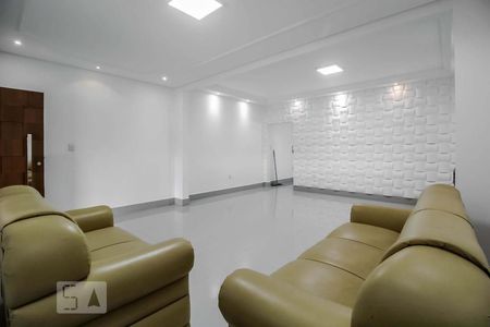 Sala 1 de casa para alugar com 3 quartos, 200m² em Chácara do Governador, Goiânia