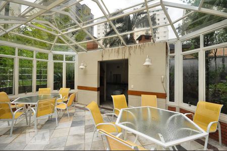 Apartamento à venda com 50m², 1 quarto e 1 vagaChurrasqueira