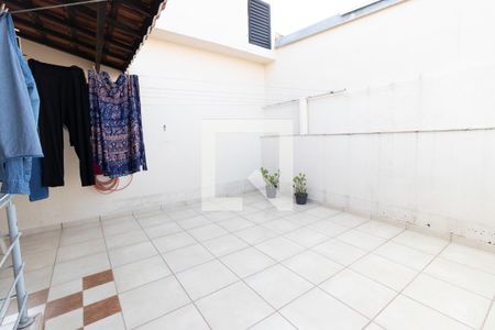 Casa à venda com 220m², 3 quartos e 2 vagasQuintal/superior