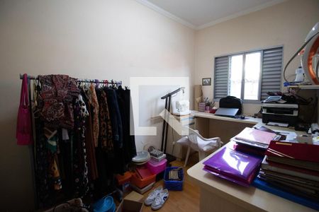 Casa à venda com 220m², 3 quartos e 2 vagasQuarto 3