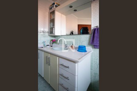 Casa à venda com 220m², 3 quartos e 2 vagasBanheiro 1