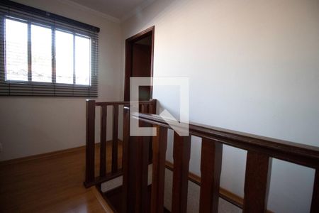 Corredor Superior de casa à venda com 3 quartos, 220m² em Vila Amalia (zona Leste), São Paulo