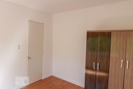 Quarto de apartamento à venda com 1 quarto, 38m² em Camaquã, Porto Alegre