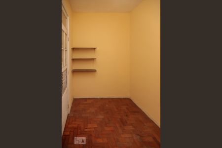 Apartamento para alugar com 99m², 3 quartos e sem vaga Apartamento para alugar com 99m², 3 quartos e sem vagaQuarto de Serviço