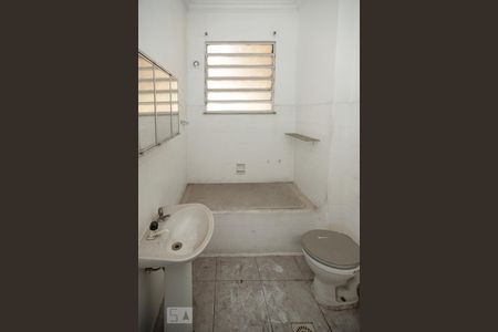Apartamento para alugar com 99m², 3 quartos e sem vaga Apartamento para alugar com 99m², 3 quartos e sem vagaBanheiro