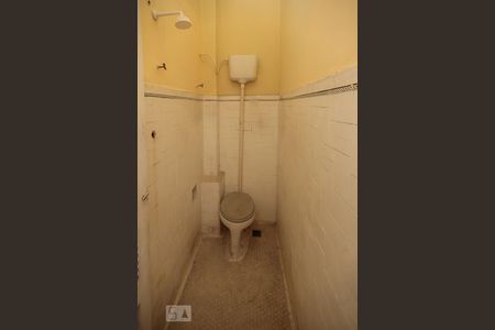 Apartamento para alugar com 99m², 3 quartos e sem vaga Apartamento para alugar com 99m², 3 quartos e sem vagaBanheiro de Serviço