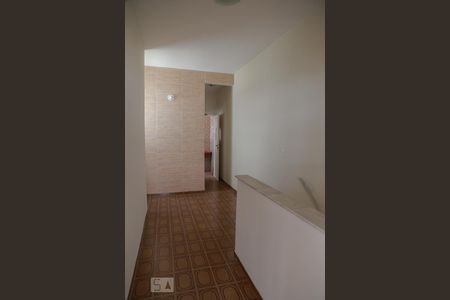 Casa de condomínio para alugar com 198m², 4 quartos e sem vaga Casa de condomínio para alugar com 198m², 4 quartos e sem vagaHall Segundo Andar