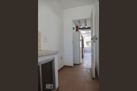 Casa de condomínio para alugar com 198m², 4 quartos e sem vaga Casa de condomínio para alugar com 198m², 4 quartos e sem vagaCozinha da Área Externa