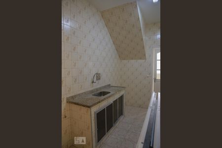 Casa de condomínio para alugar com 198m², 4 quartos e sem vaga Casa de condomínio para alugar com 198m², 4 quartos e sem vagaCozinha