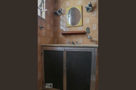 Casa de condomínio para alugar com 198m², 4 quartos e sem vaga Casa de condomínio para alugar com 198m², 4 quartos e sem vagaBanheiro 2