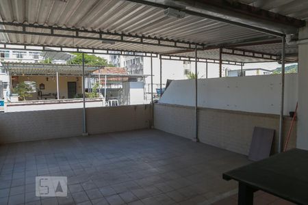 Casa de condomínio para alugar com 198m², 4 quartos e sem vaga Casa de condomínio para alugar com 198m², 4 quartos e sem vagaTerraço