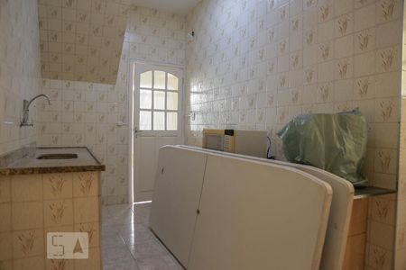 Casa de condomínio para alugar com 198m², 4 quartos e sem vaga Casa de condomínio para alugar com 198m², 4 quartos e sem vagaCozinha