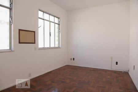 Casa de condomínio para alugar com 198m², 4 quartos e sem vaga Casa de condomínio para alugar com 198m², 4 quartos e sem vagaQuarto 2