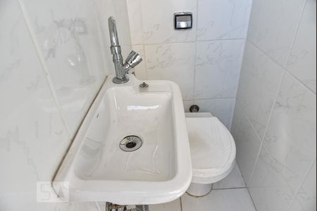 Apartamento para alugar com 100m², 3 quartos e 1 vaga Apartamento para alugar com 100m², 3 quartos e 1 vagaBanheiro de serviço