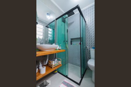 Banheiro de apartamento para alugar com 2 quartos, 82m² em Lapa, São Paulo