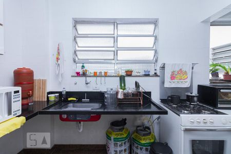 Cozinha de apartamento para alugar com 2 quartos, 82m² em Lapa, São Paulo