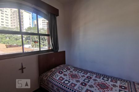 Casa à venda com 218m², 3 quartos e 5 vagasQuarto 1