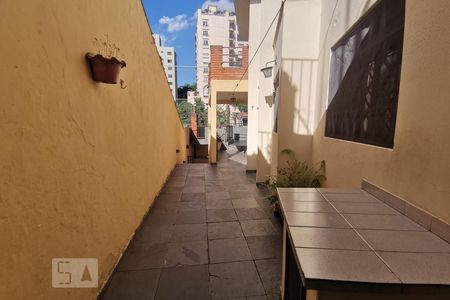 Casa à venda com 218m², 3 quartos e 5 vagasCorredor