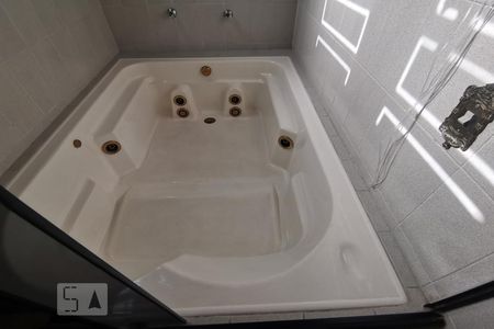 Casa à venda com 218m², 3 quartos e 5 vagasBanheira