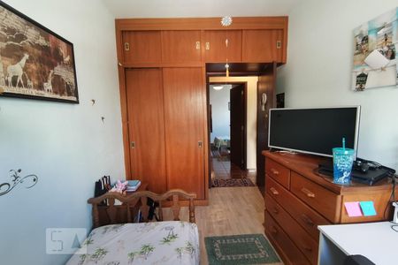 Casa à venda com 218m², 3 quartos e 5 vagasQuarto 2