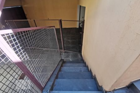 Casa à venda com 218m², 3 quartos e 5 vagasEscada
