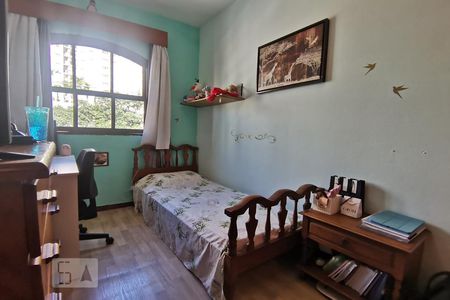 Casa à venda com 218m², 3 quartos e 5 vagasQuarto 2