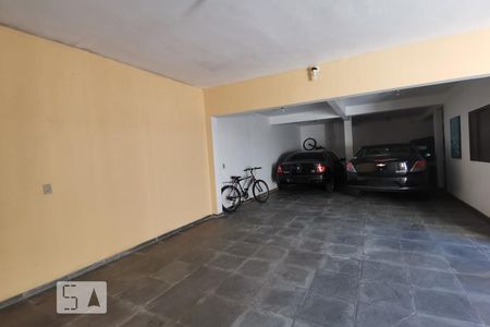 Casa à venda com 218m², 3 quartos e 5 vagasGaragem