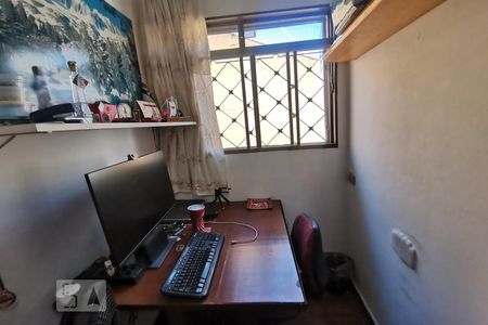 Casa à venda com 218m², 3 quartos e 5 vagasQuarto 2