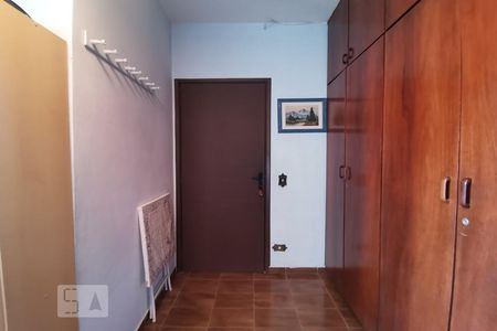 Casa à venda com 218m², 3 quartos e 5 vagasSuíte