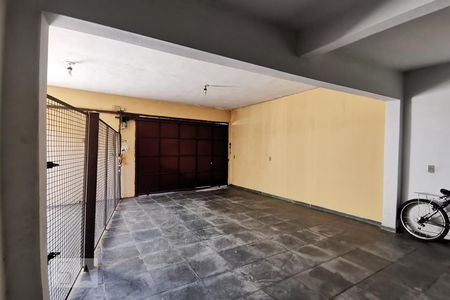 Casa à venda com 218m², 3 quartos e 5 vagasGaragem