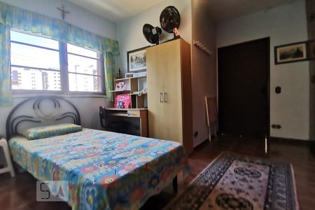 Casa à venda com 218m², 3 quartos e 5 vagasSuíte