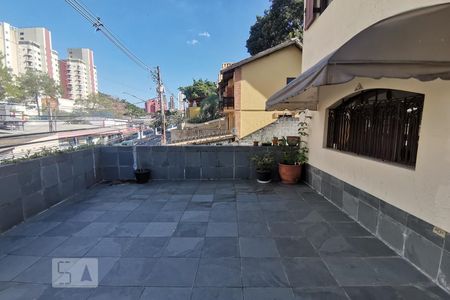 Varanda de casa à venda com 3 quartos, 218m² em Vila Morse, São Paulo