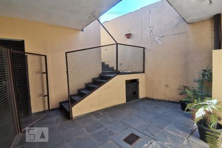 Casa à venda com 218m², 3 quartos e 5 vagasDetalhe Garagem