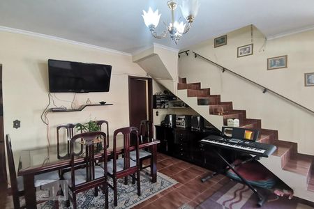 Sala de casa à venda com 3 quartos, 218m² em Vila Morse, São Paulo